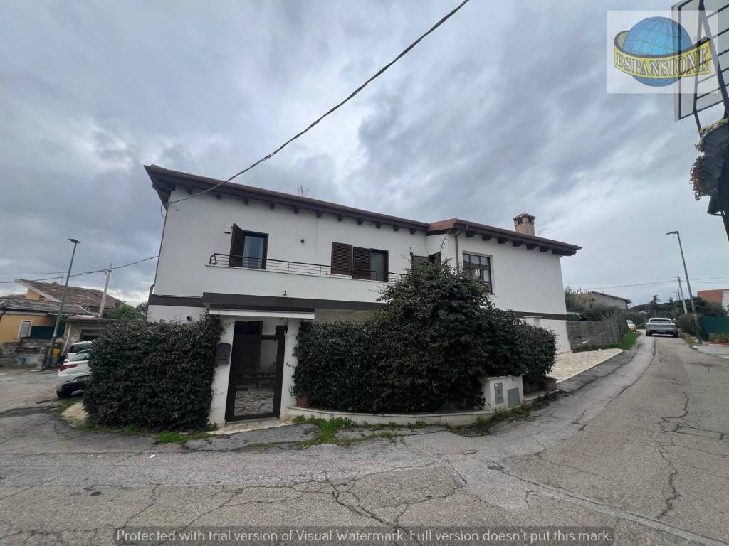 casa indipendente in vendita a Pescara in zona San Silvestro