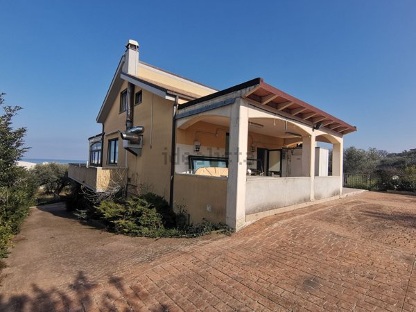 casa indipendente in vendita a Pescara