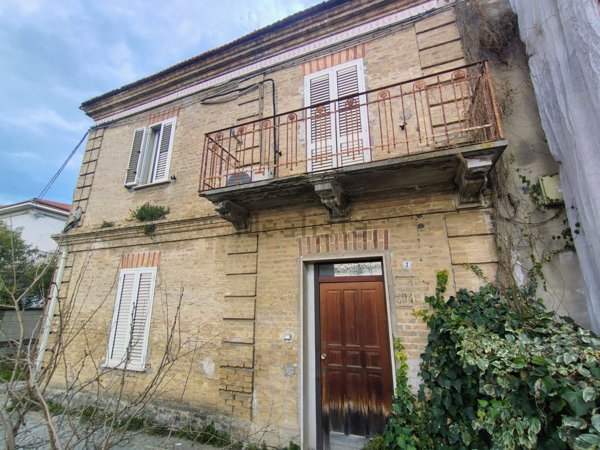 casa indipendente in vendita a Pescara