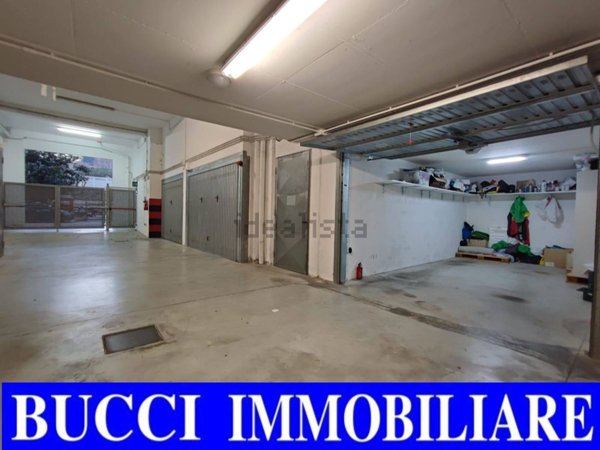 locale di sgombero in vendita a Pescara