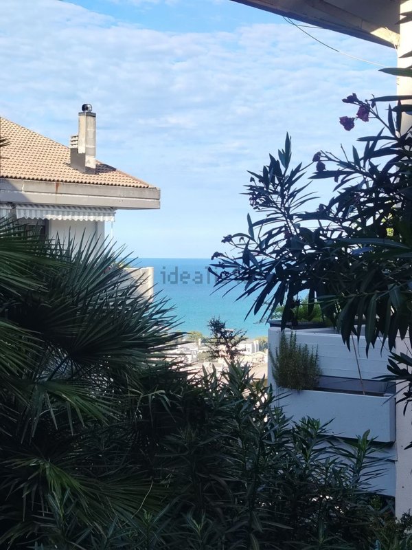 casa indipendente in vendita a Pescara in zona Centro Città