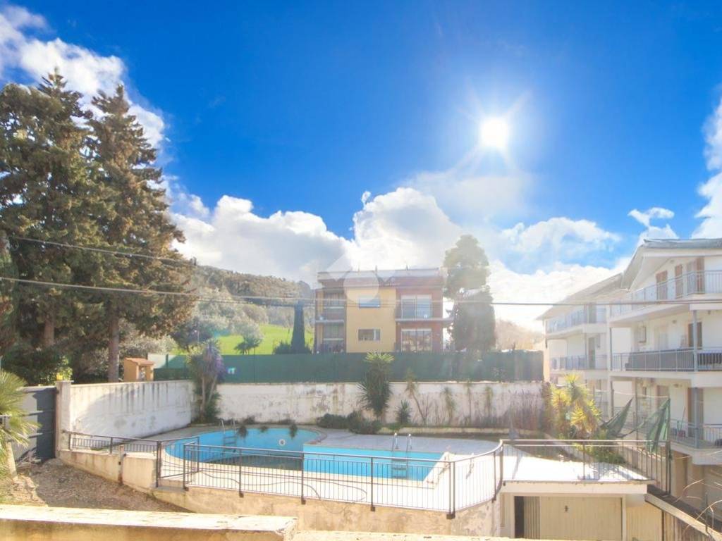 appartamento in vendita a Pescara in zona Pineta