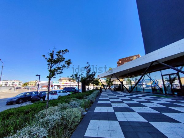 ufficio in vendita a Pescara in zona Porta Nuova