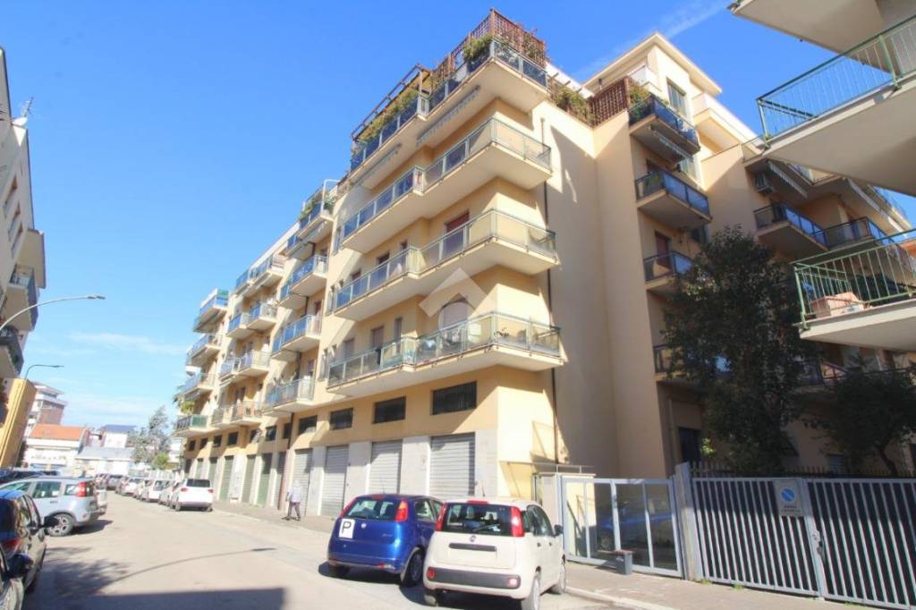 appartamento in vendita a Pescara in zona Porta Nuova