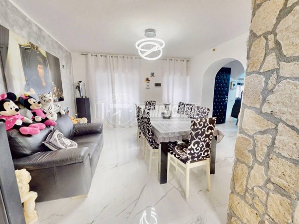 casa indipendente in vendita a Pescara in zona Madonna del Fuoco