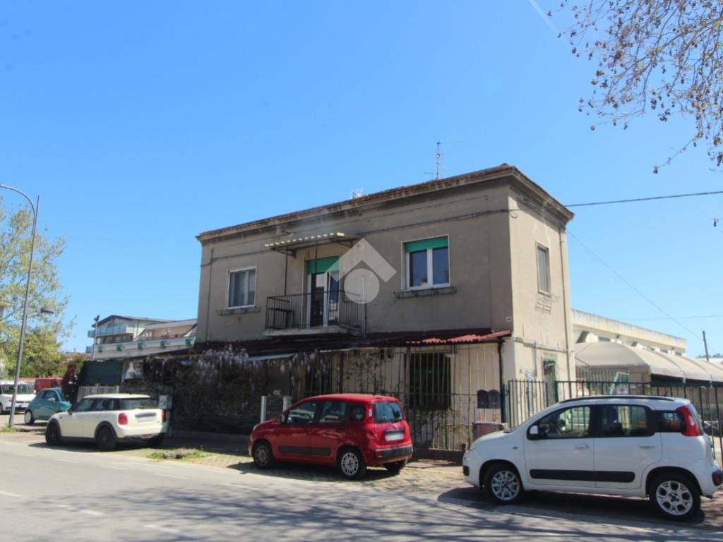 casa indipendente in vendita a Pescara