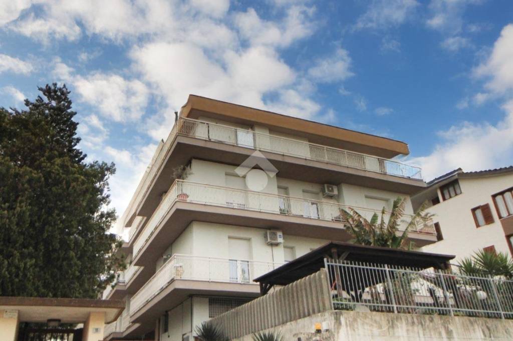 appartamento in vendita a Pescara in zona Pineta