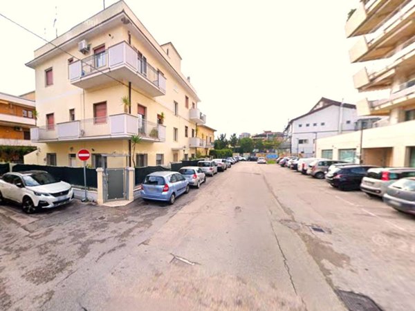 appartamento in vendita a Pescara in zona Porta Nuova