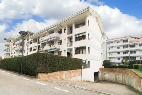 casa indipendente in vendita a Pescara in zona San Silvestro Spiaggia