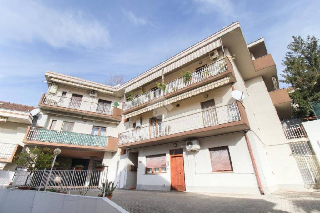 appartamento in vendita a Pescara in zona Colle Scorrano