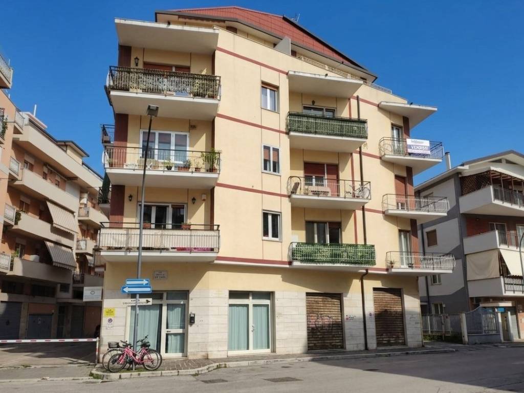 appartamento in vendita a Pescara in zona Stadio