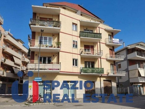 appartamento in vendita a Pescara in zona Porta Nuova
