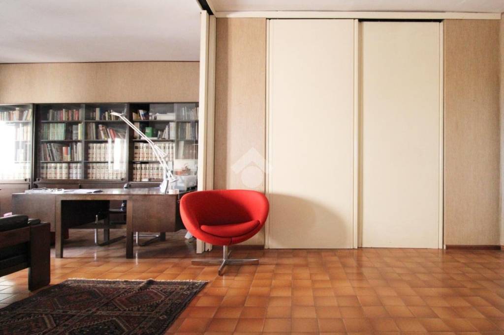 appartamento in vendita a Pescara in zona Centro Città