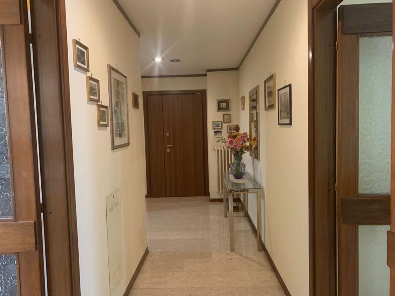 appartamento in vendita a Pescara in zona Centro Città