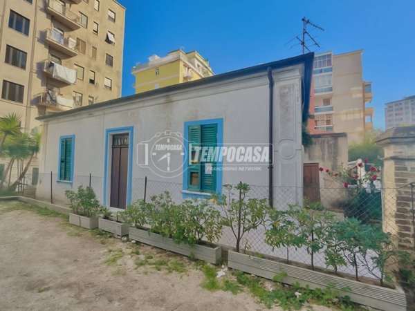 casa indipendente in vendita a Pescara in zona Centro Città