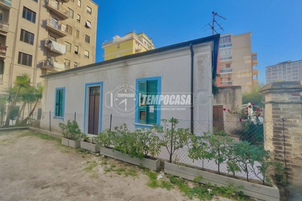 casa indipendente in vendita a Pescara in zona Centro Città