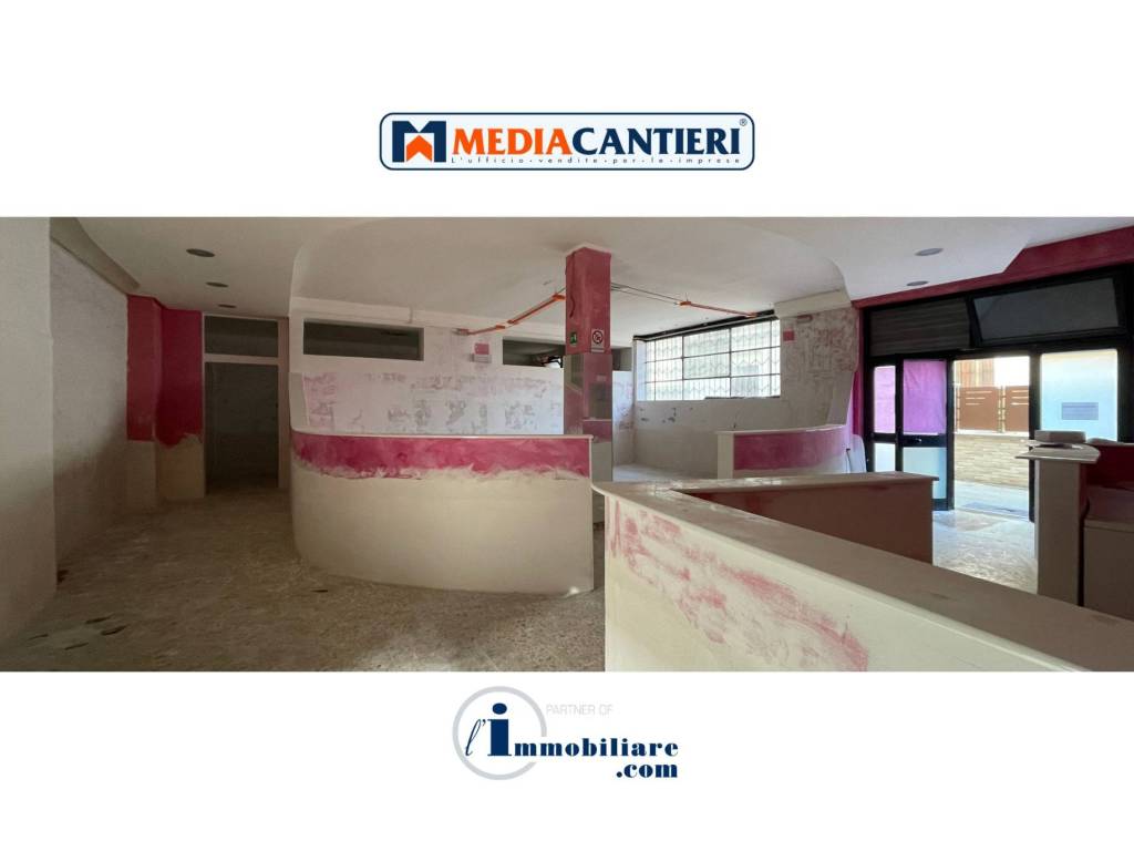 negozio in vendita a Pescara in zona Ospedale