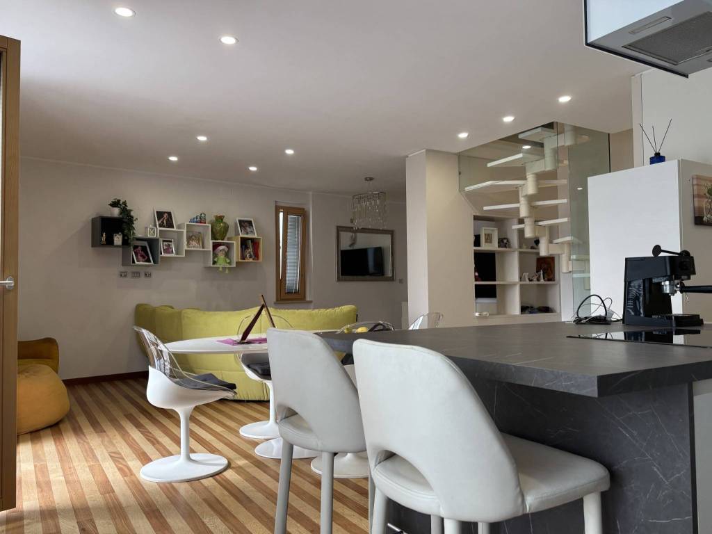 appartamento in vendita a Pescara in zona Castellammare