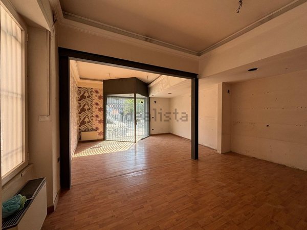 locale commerciale in vendita a Pescara