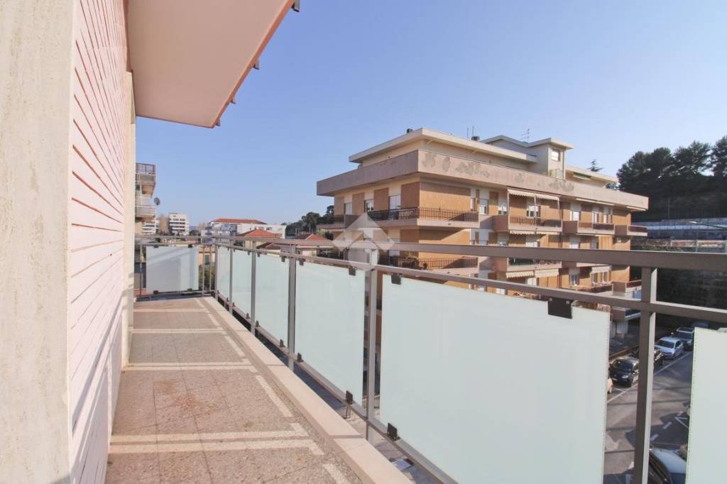 appartamento in vendita a Pescara in zona Centro Città