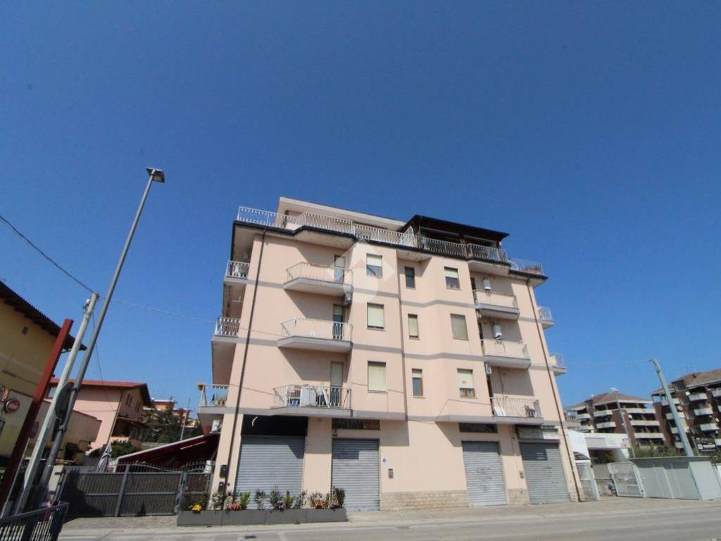 appartamento in vendita a Pescara in zona Porta Nuova