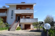 casa indipendente in vendita a Pescara in zona Colle Marino