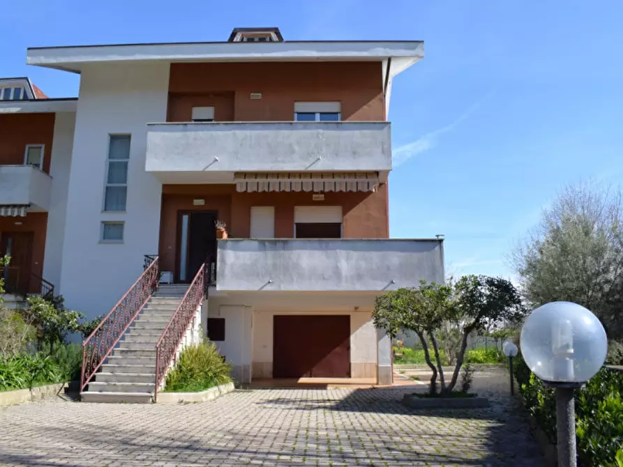 casa indipendente in vendita a Pescara in zona Colle Marino