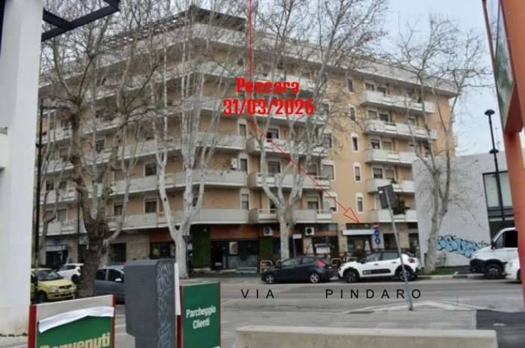 negozio in vendita a Pescara in zona Stadio