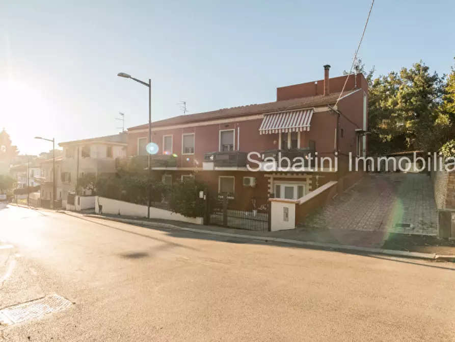 casa indipendente in vendita a Pescara
