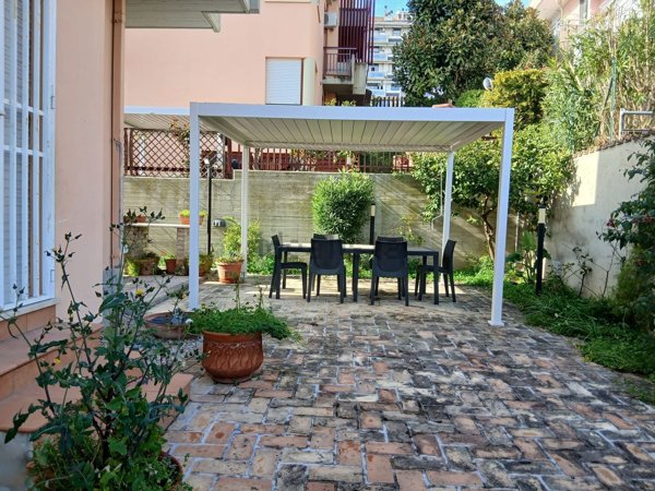 casa indipendente in vendita a Pescara in zona Colle Innamorati