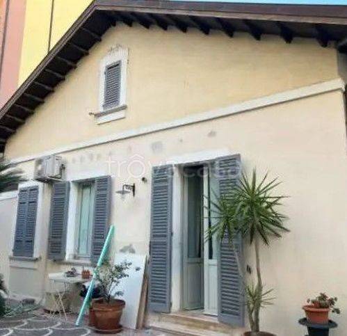 casa indipendente in vendita a Pescara