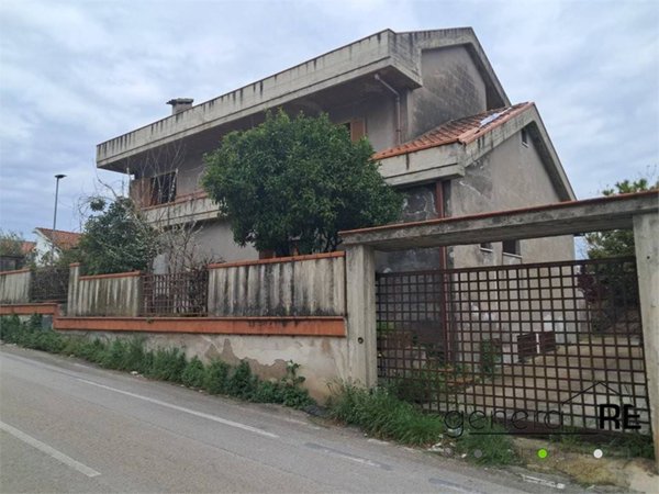casa indipendente in vendita a Pescara in zona Ospedale
