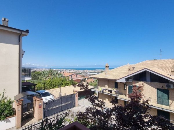 appartamento in vendita a Pescara in zona Pineta