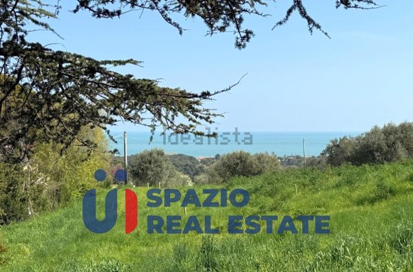 casa indipendente in vendita a Pescara in zona Pineta