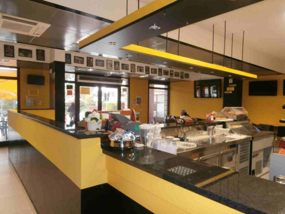 negozio in vendita a Pescara