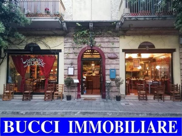 locale commerciale in vendita a Pescara in zona Centro Città