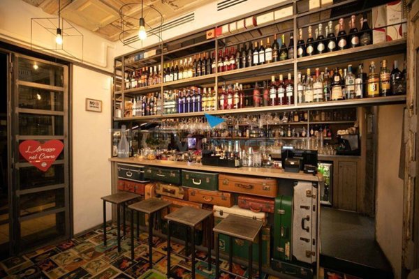 negozio in vendita a Pescara in zona Centro Città