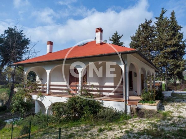 casa indipendente in vendita a Pescara in zona San Silvestro