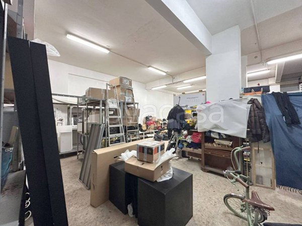 negozio in vendita a Pescara in zona Porta Nuova