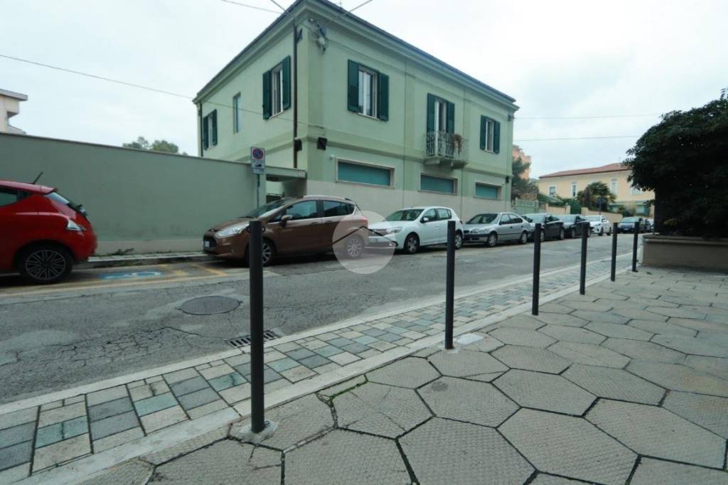 casa indipendente in vendita a Pescara in zona Porta Nuova