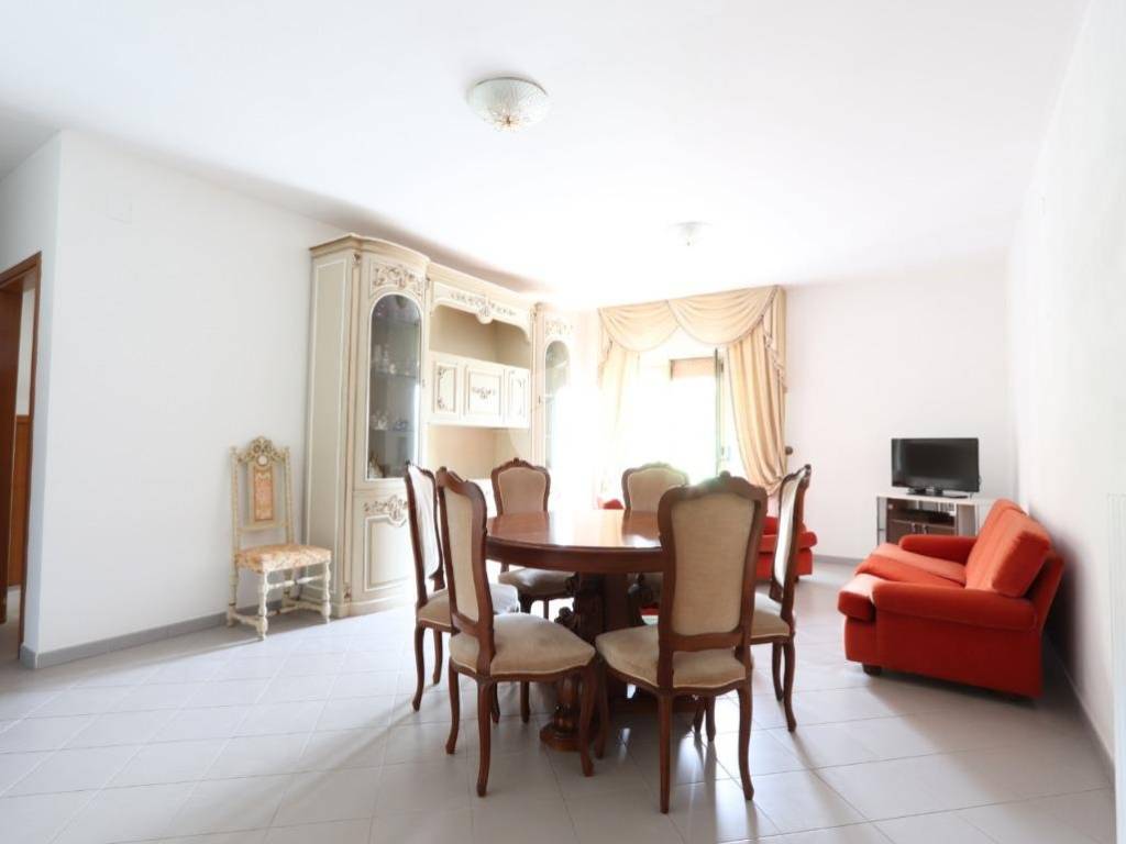 casa indipendente in vendita a Pescara in zona Ospedale