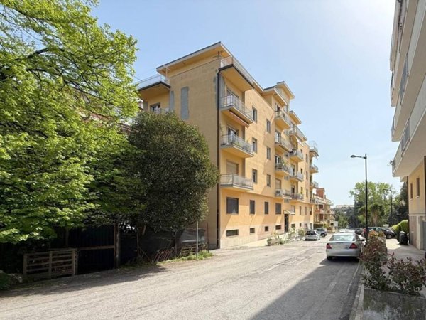 appartamento in vendita a Pescara in zona Ospedale