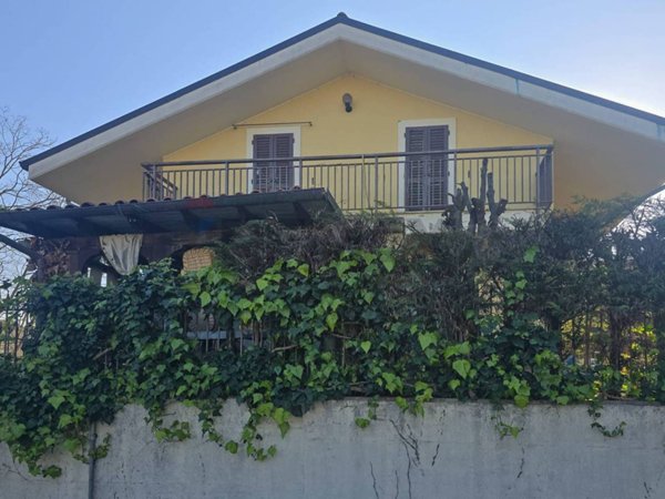 casa indipendente in vendita a Pescara in zona Pineta
