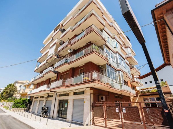 appartamento in vendita a Pescara in zona Porta Nuova