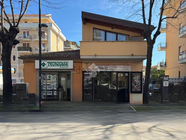 appartamento in vendita a Pescara in zona Centro Città