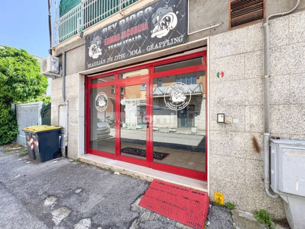 locale commerciale in vendita a Pescara in zona Porta Nuova