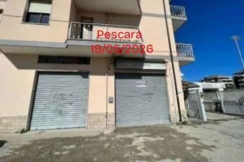 negozio in vendita a Pescara in zona Stadio