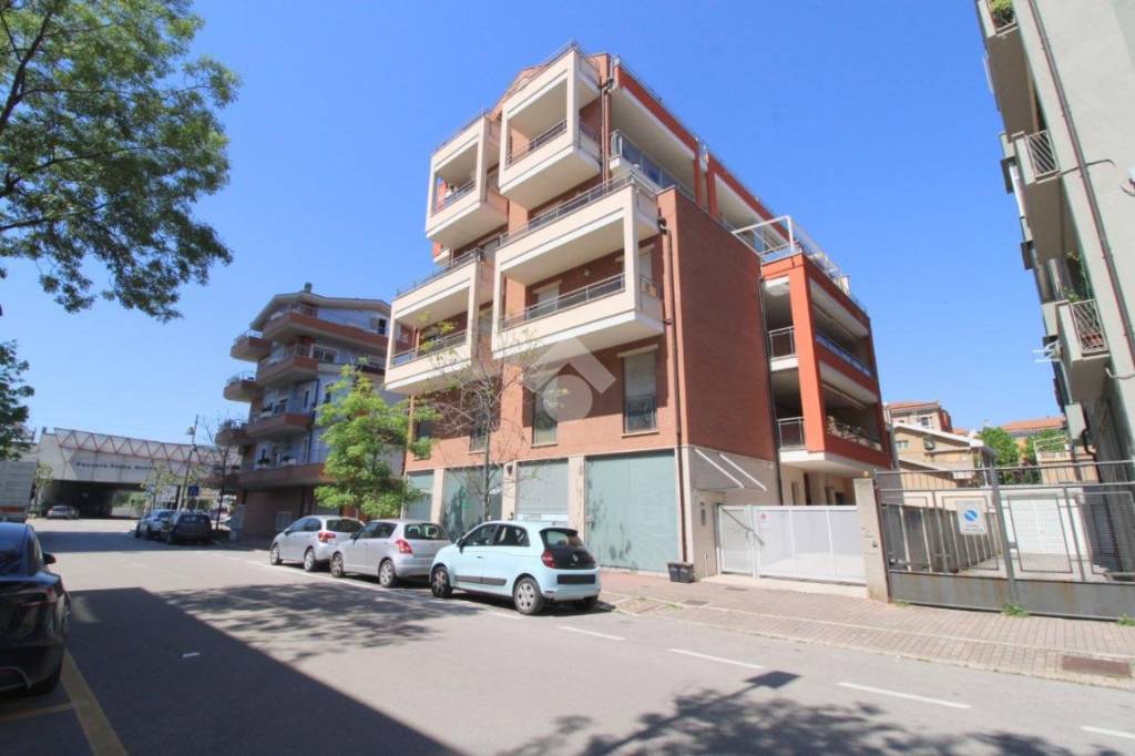 appartamento in vendita a Pescara in zona Porta Nuova