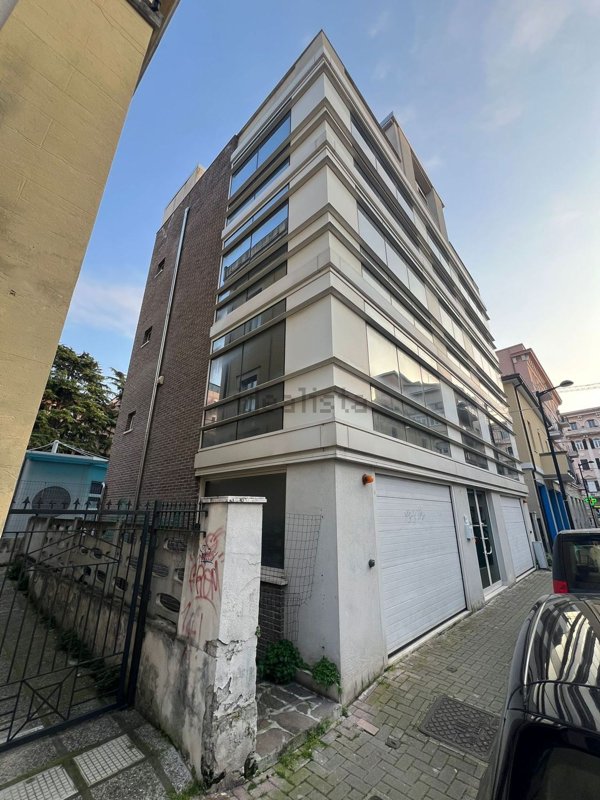 intera palazzina in vendita a Pescara