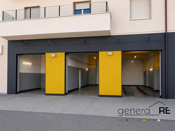locale commerciale in vendita a Pescara